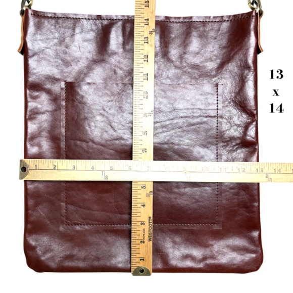 bag large leather crossbody unlined detachable strap handmade snap close - Picture 10 of 11